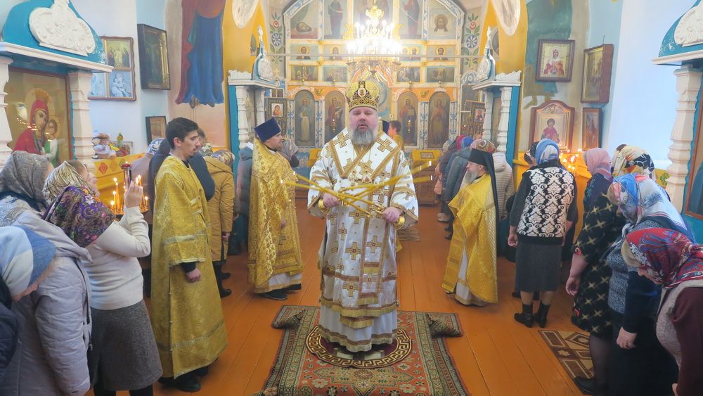 В НЕДЕЛЮ 24-Ю ПО ПЯТИДЕСЯТНИЦЕ ПРЕОСВЯЩЕННЕЙШИЙ ЕПИСКОП ПАИСИЙ СОВЕРШИЛ ЛИТУРГИЮ